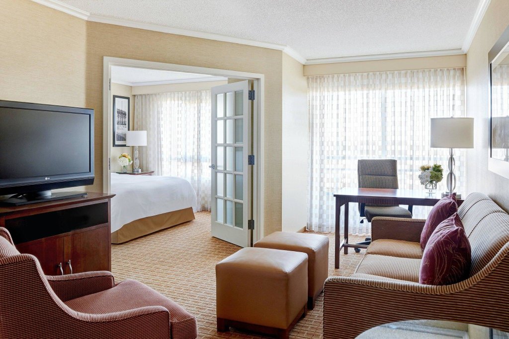 Suite 1 camera da letto Newport Beach Marriott Bayview