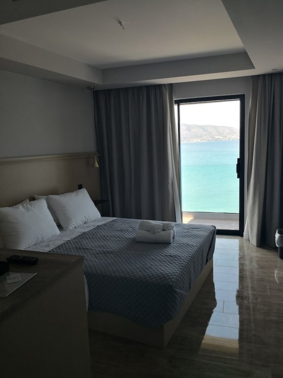 Camera doppia Standard con balcone e con vista mare Aianteion Bay Luxury Hotel & Suites