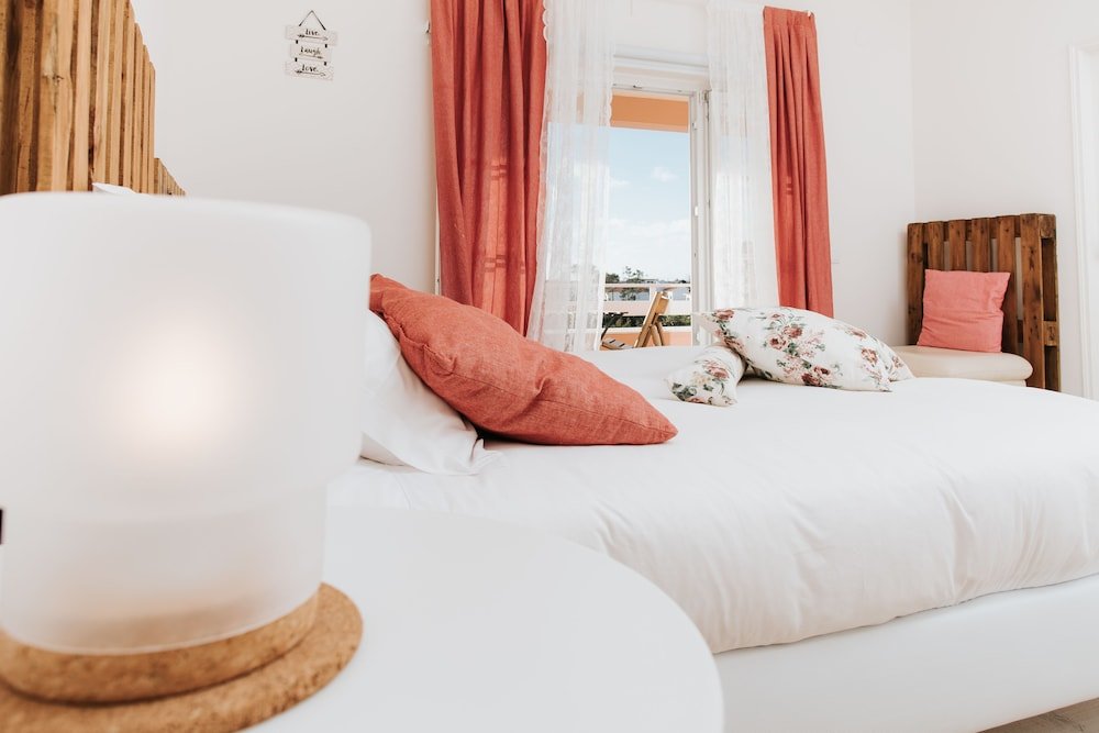 Standard Double room with balcony and with partial sea view 7SS - The Ultimate Beach House