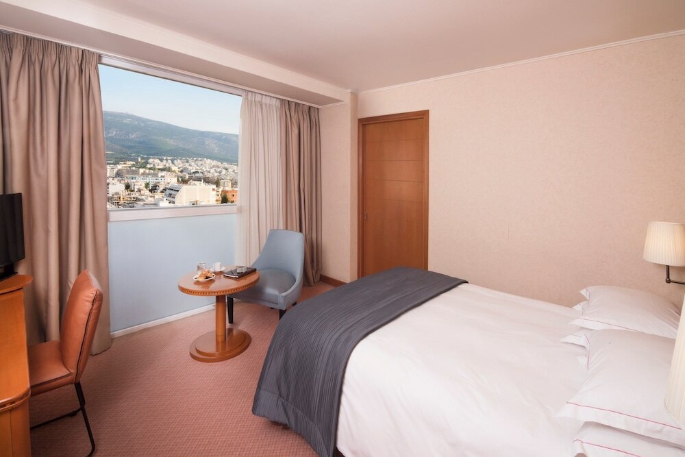 Standard Single room with city view President Hotel