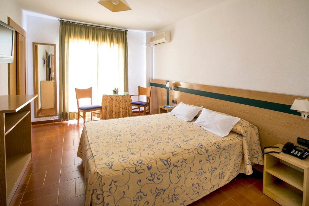 Четырёхместный номер Standard Hotel Bersoca
