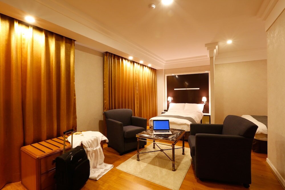 Suite Anmyeon Plaza Hotel