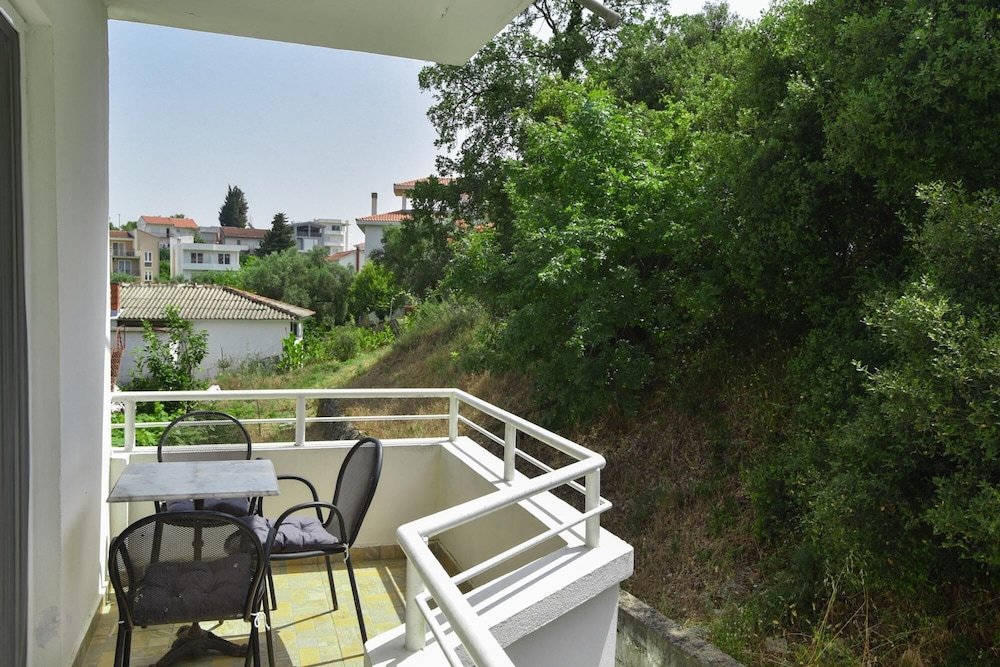 Appartement Vacation Flat w Balcony 5 min to Beach in Ulcinj