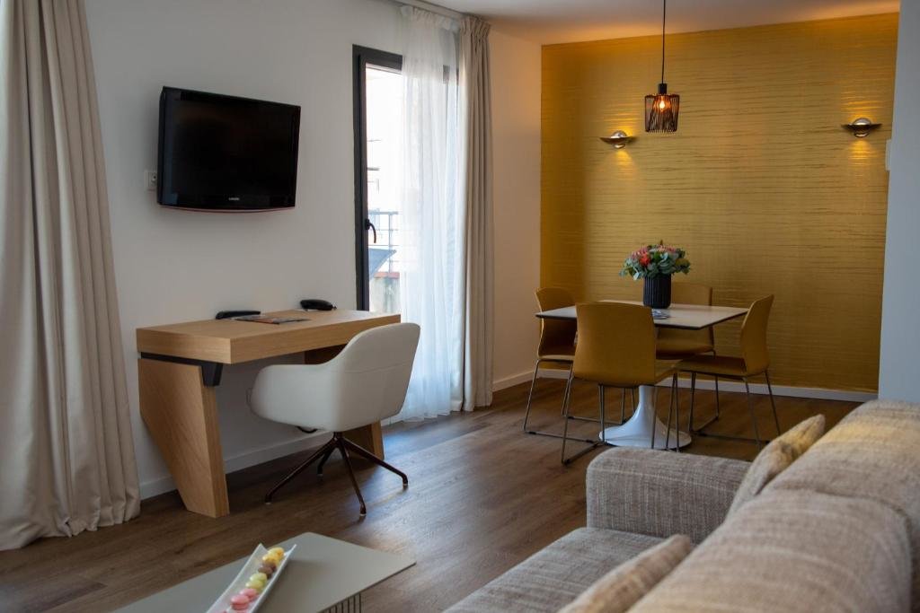 1 Bedroom Duplex Apartment Appart Hôtel Clément Ader