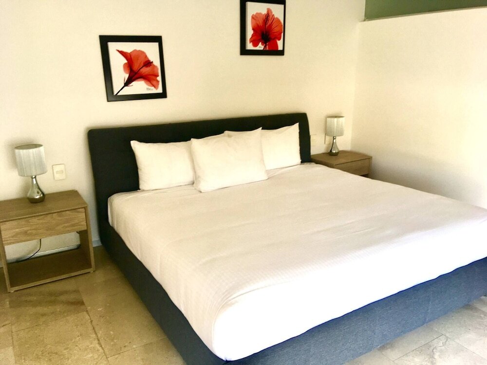Apartamento 2 dormitorios con balcón y con vista a la ciudad Close To Mamitas Beach, 2 Br for up to 5 Sleeps and Rooftop Pool