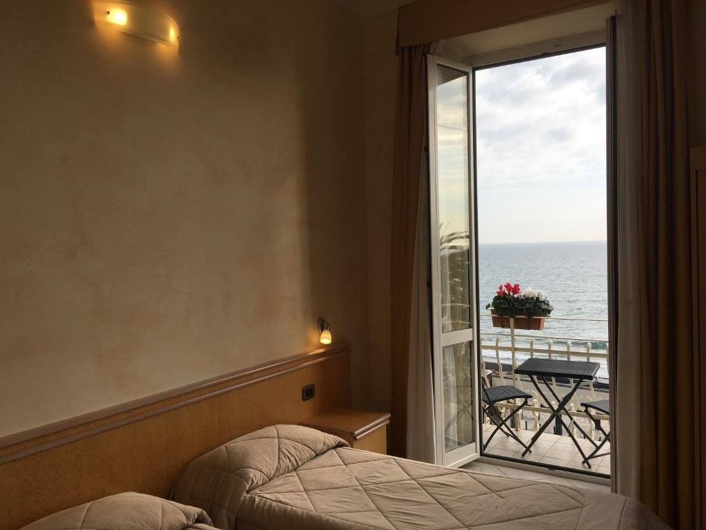Standard double chambre avec balcon et Vue mer Hotel Villa Igea