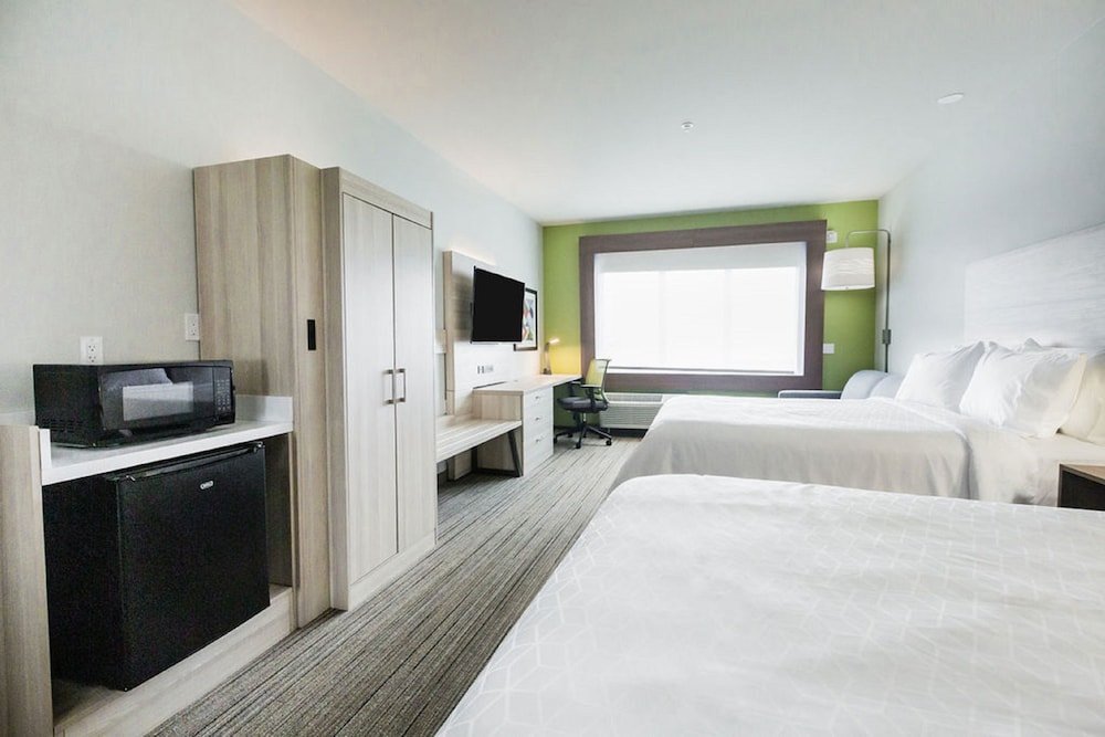 Suite cuádruple Holiday Inn Express & Suites Edmonton N - St. Albert, an IHG Hotel