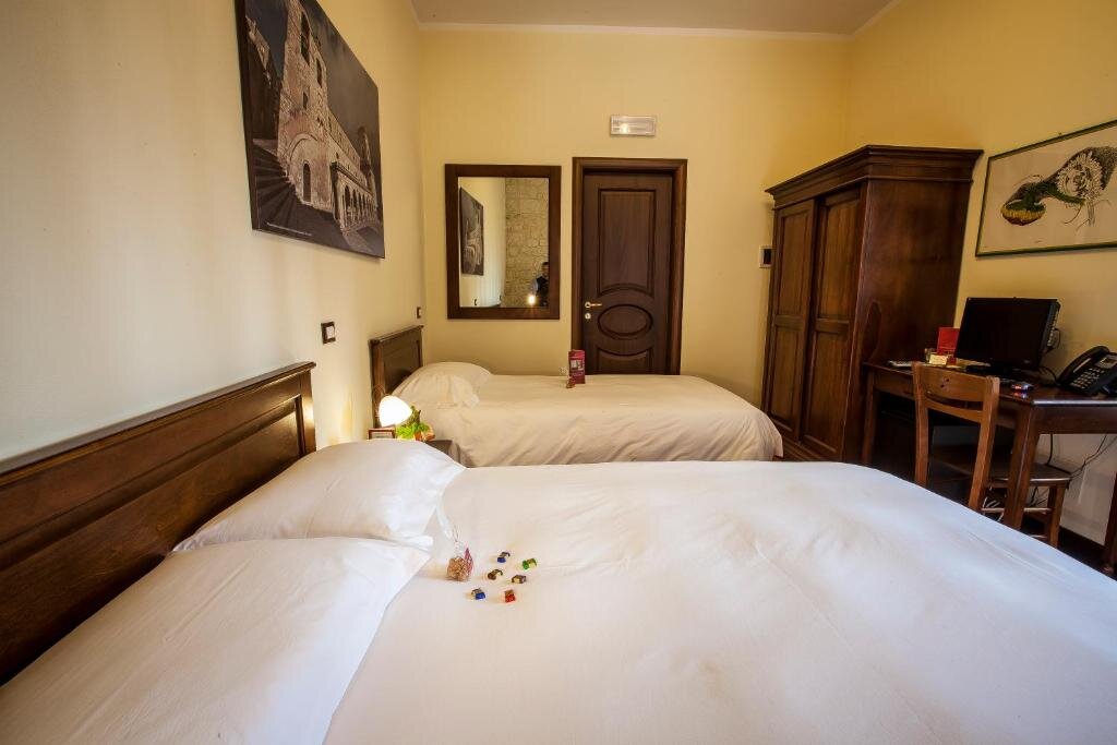 Standard Quadruple room Hotel Residenza Petra