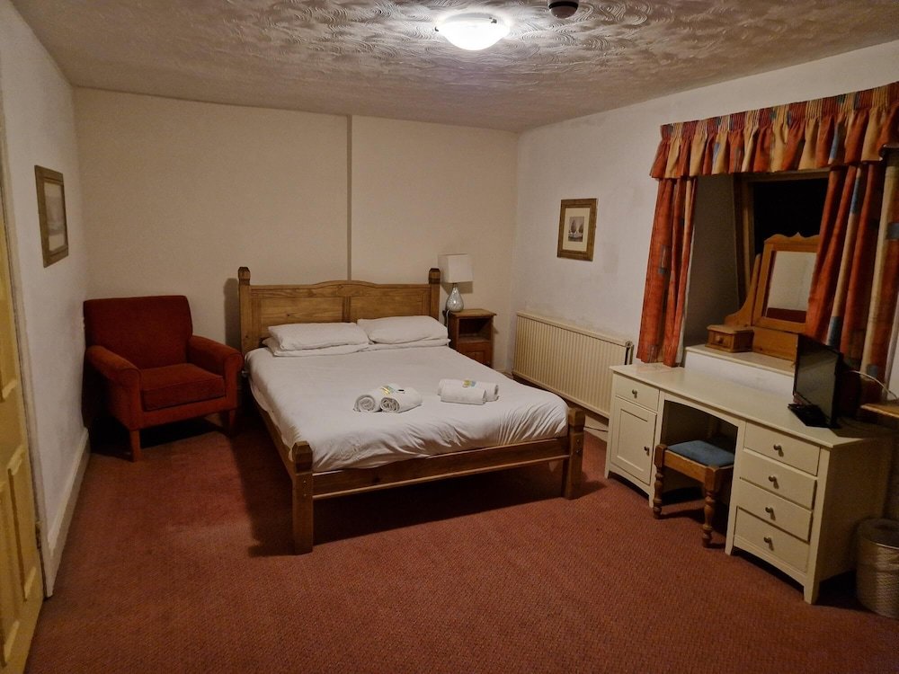 1 Bedroom Standard Double room The Menai Hotel and Bar