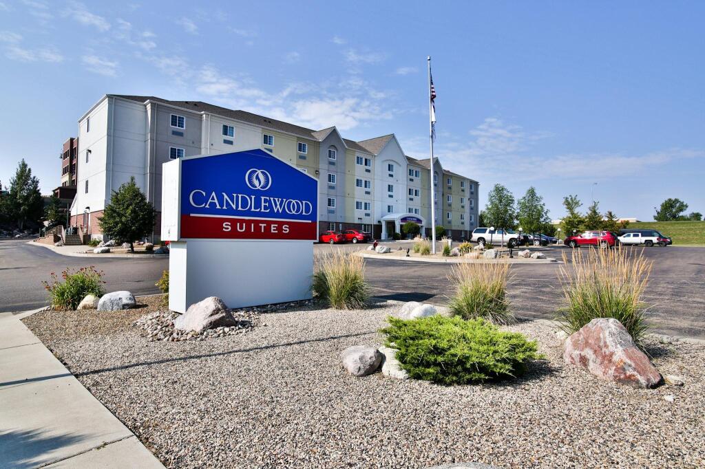 Люкс Candlewood Suites Bismarck