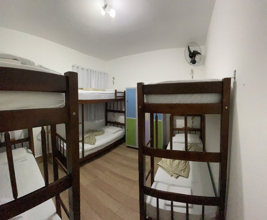 Кровать в общем номере (женский номер) Jardins Village Hostel - Brigadeiro