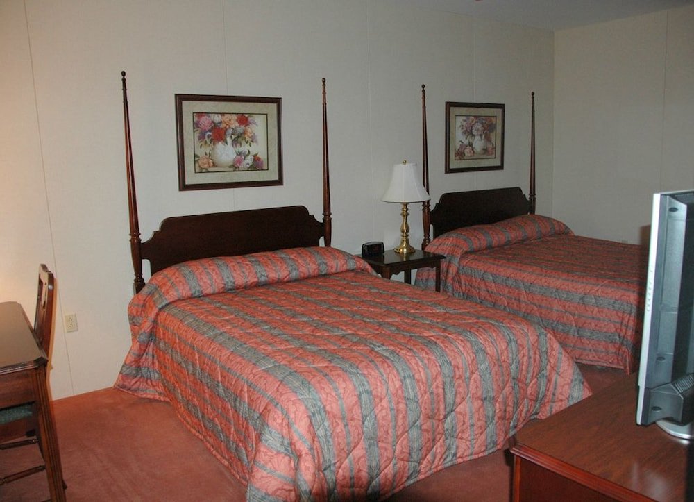 Standard Vierer Zimmer Lockport Inn & Suites