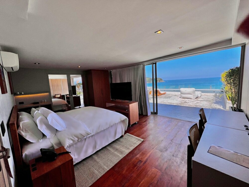 Camera Luxury Duke Beach Hotel Maresias