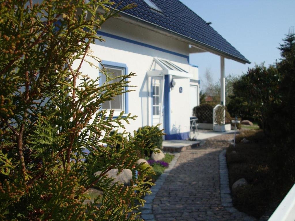 Apartamento Ferienwohnung für 3 Personen ca 60m in Dranske-Lancken, Ostseeküste Deutschland Rügen