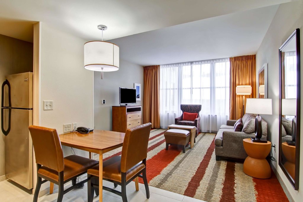 Double Suite Homewood Suites by Hilton Cincinnati-Downtown