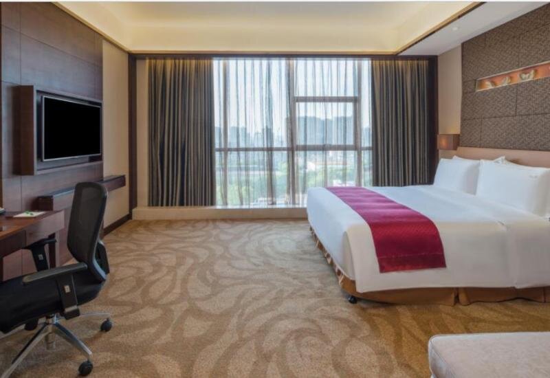 Standard Zimmer mit Balkon Holiday Inn Xi'an Big Goose Pagoda, an IHG Hotel