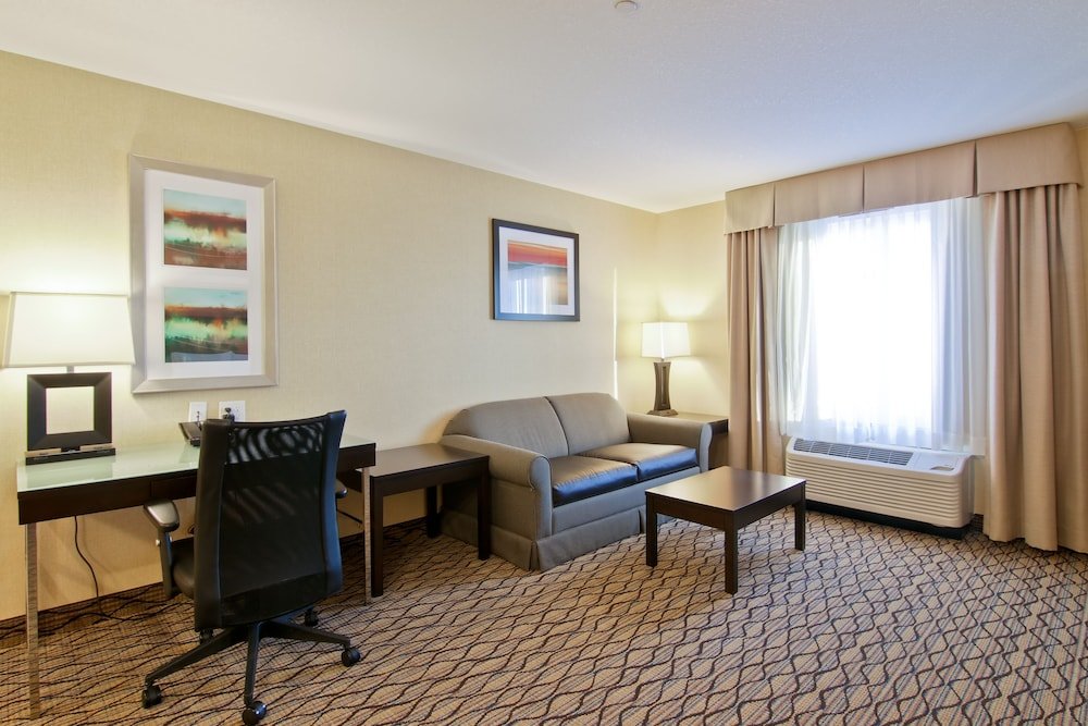 1 Bedroom Standard room Holiday Inn Express Hotel & Suites Fort Saskatchewan, an IHG Hotel