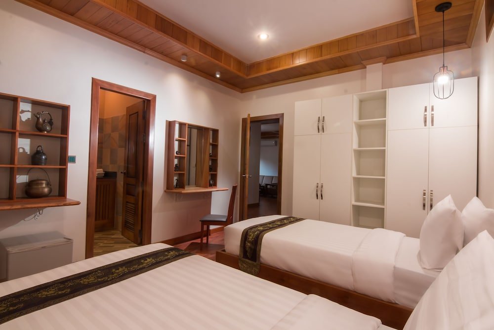 2 Bedrooms Family Suite with balcony BB Angkor Residence