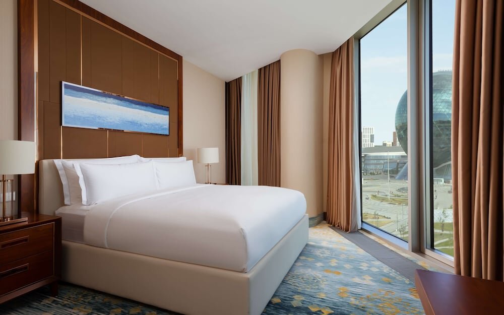 Люкс c 1 комнатой Отель Hilton Astana