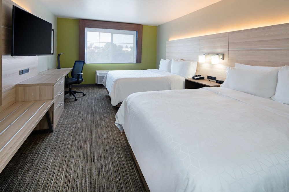 Standard quadruple chambre Holiday Inn Express Hotel & Suites Watsonville, an IHG Hotel