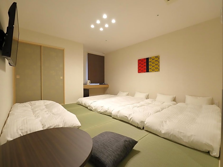 Standard Familie Zimmer Osaka Teikoku Hotel