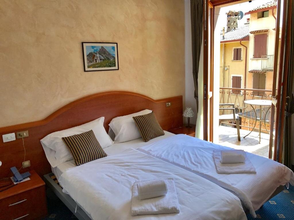 Standard Single room with balcony Garnì Hotel Tignale, GTSGroup