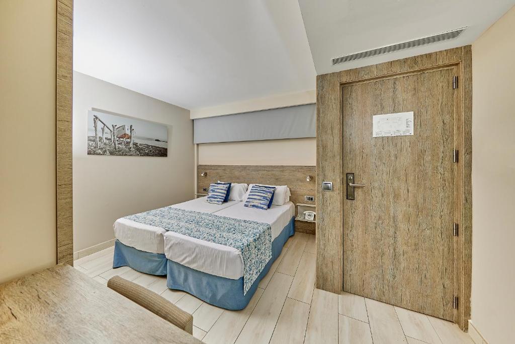Sextuple suite Leonardo Royal Hotel Mallorca Palmanova Bay