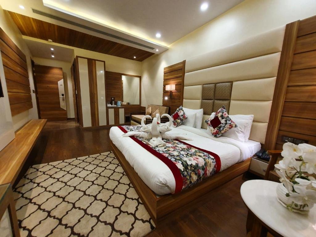 Suite Hotel Makhan Residency