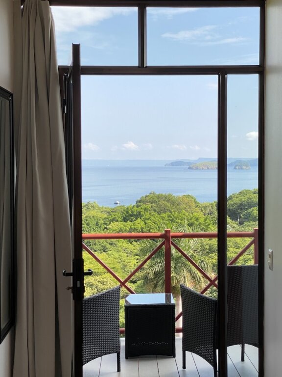 Двухместный номер Standard с балконом и с видом на океан Pura Vista Hotel