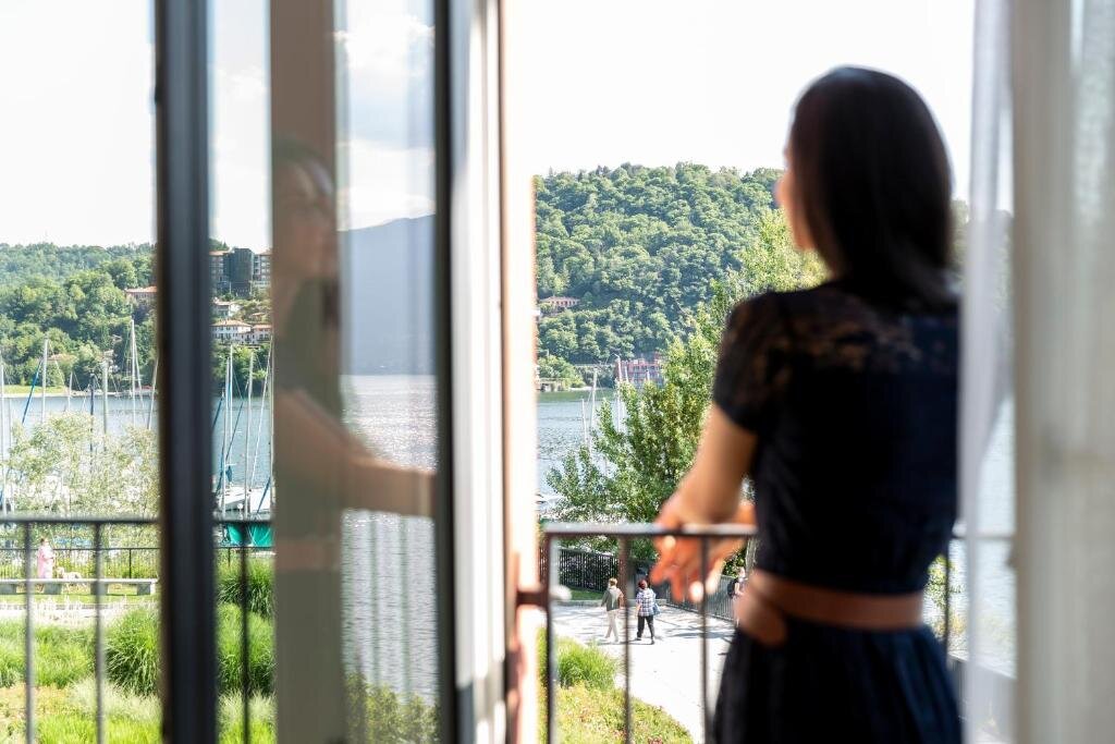 Двухместный номер Superior с видом на озеро Hotel de Charme Laveno