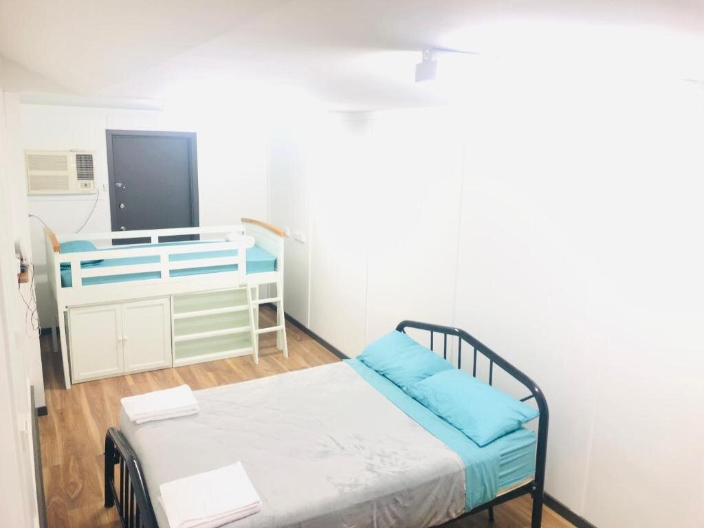 Коттедж Entire 4 Bedroom pets friendly home in Alice Springs CBD with 2 kitchens 2 bathrooms Toilets and plenty of free secured parking