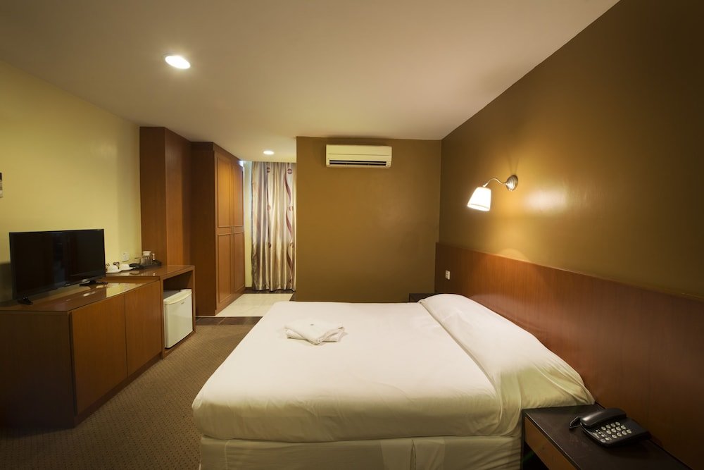 Deluxe Double room with city view Panmour Villa Hotel