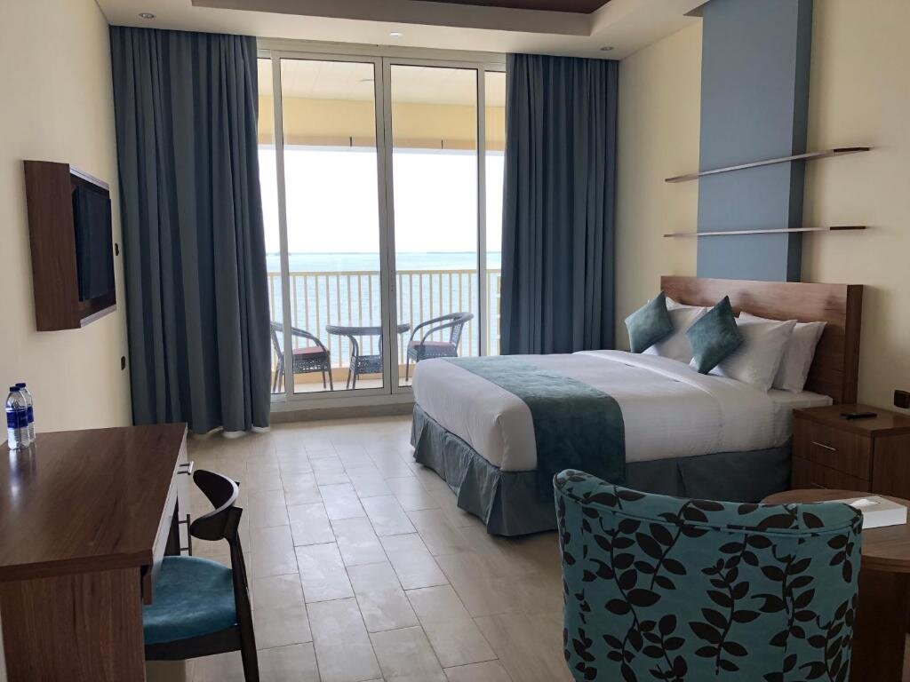 Premium Zimmer Bin Majid Flamingo Beach Resort