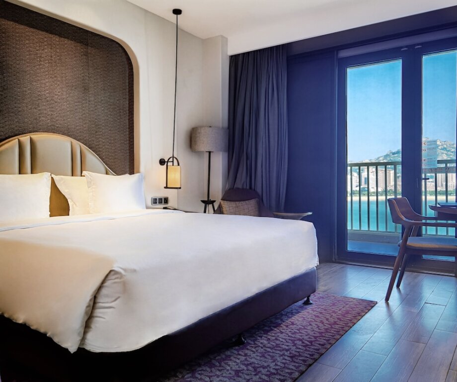 Premium chambre avec balcon Crowne Plaza Qingdao Oriental Movie Metropolis, an IHG Hotel
