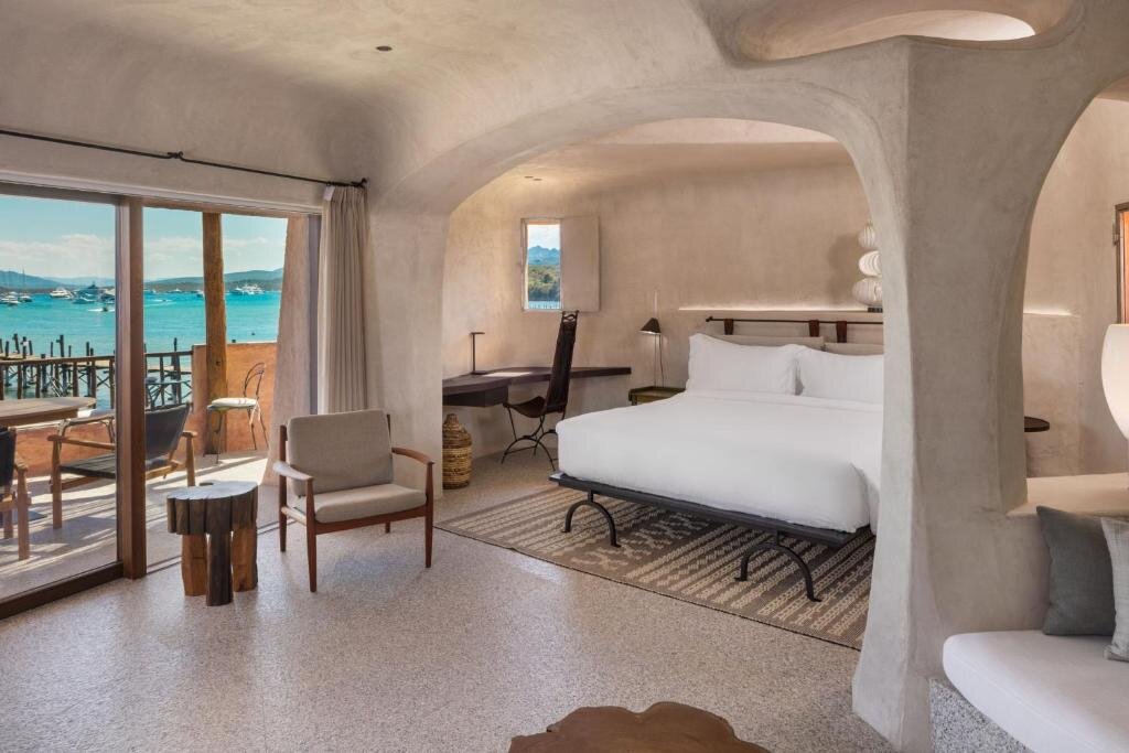 Premium Heritage Double Suite with balcony Cala di Volpe, a Luxury Collection Hotel, Costa Smeralda