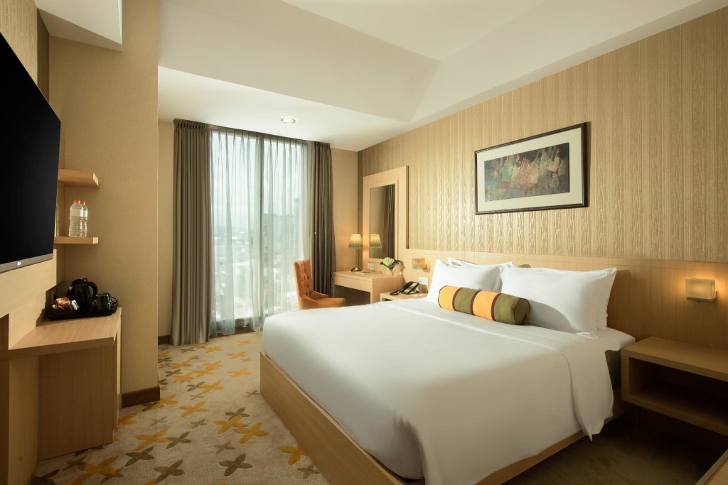 Двухместный номер Deluxe Hotel Chanti Managed by TENTREM Hotel Management Indonesia