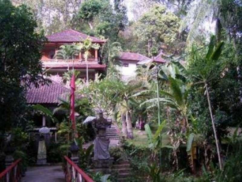 Номер Standard Pondok Wisata Grya Sari Hotel