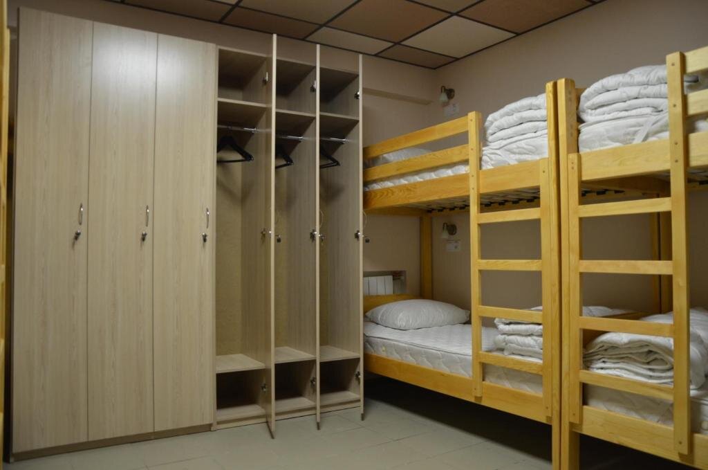 Кровать в общем номере (женский номер) Hostel VShokoladi
