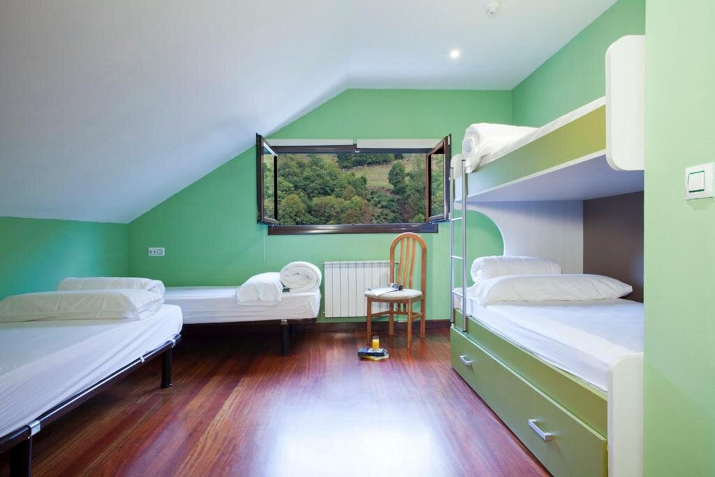 Кровать в общем номере Xabu Hostel
