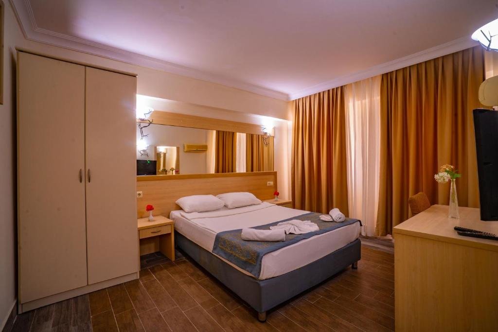 Standard Doppel Zimmer Larina Thermal Resort & Spa