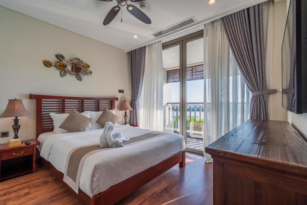 Standard Familie Zimmer 2 Schlafzimmer mit Poolblick Silk Sense Hoi An River Resort - A Sustainable Destination