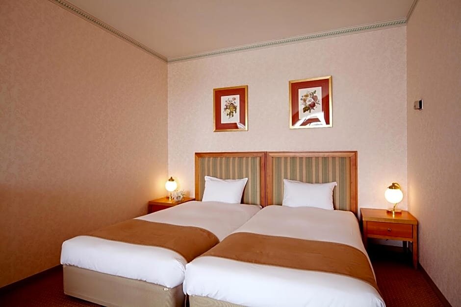 Deluxe Triple room with sea view Wakayama Marina City Hotel
