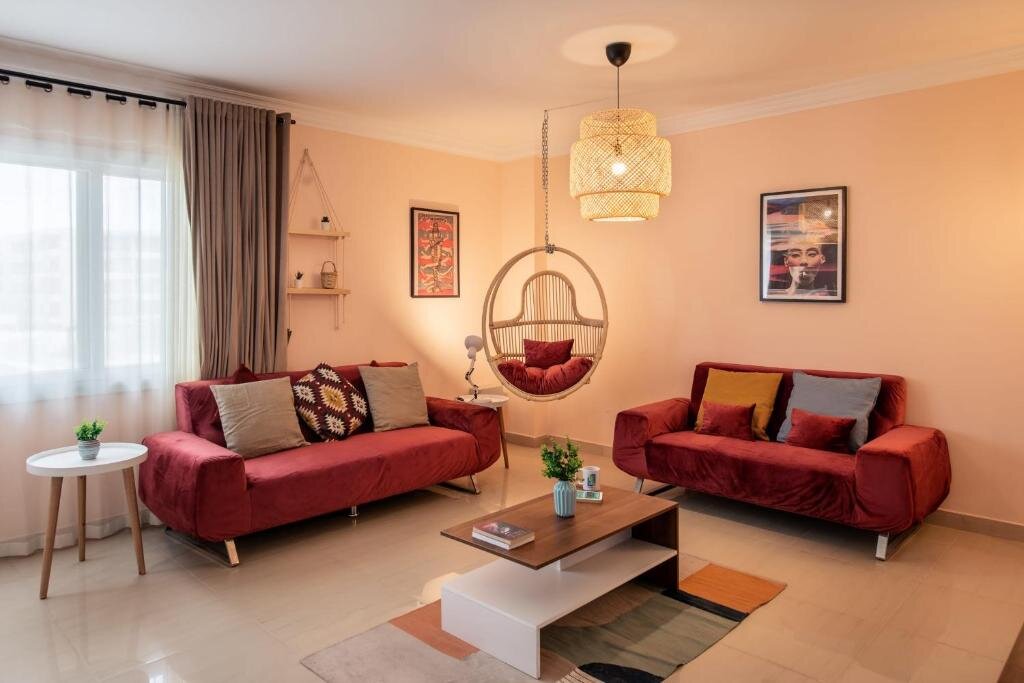 Apartamento Two Swings & A Pool - 5 min to Airport