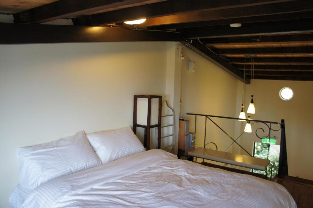 Standard Double room with balcony and with sea view Jiufen Walk Inn 3x3