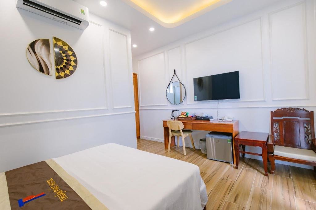 Deluxe Double room Thuận Phát Hotel