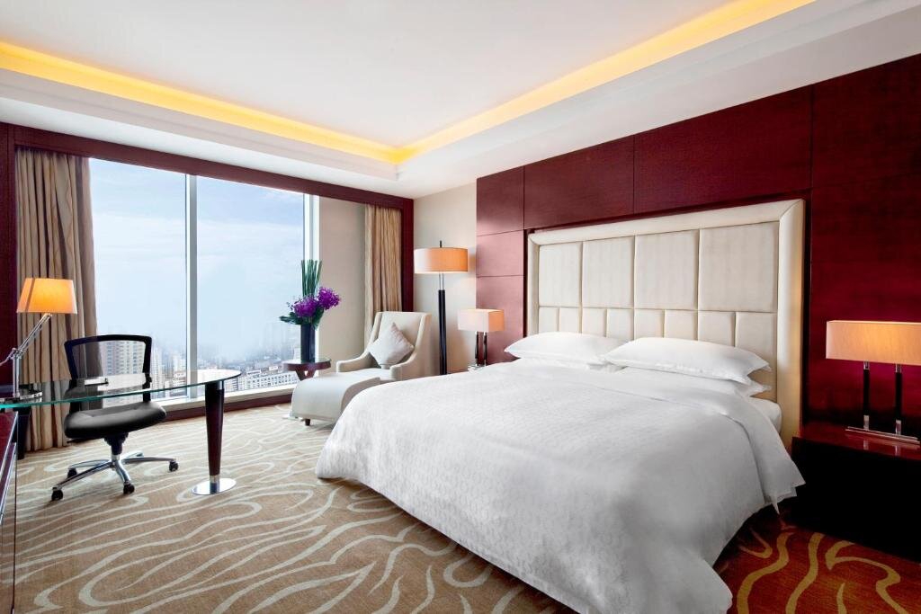 Номер Premium Sheraton Shanghai Hongkou Hotel