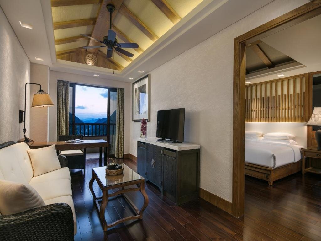Двухместный люкс c 1 комнатой Hilton Sanqingshan Resort