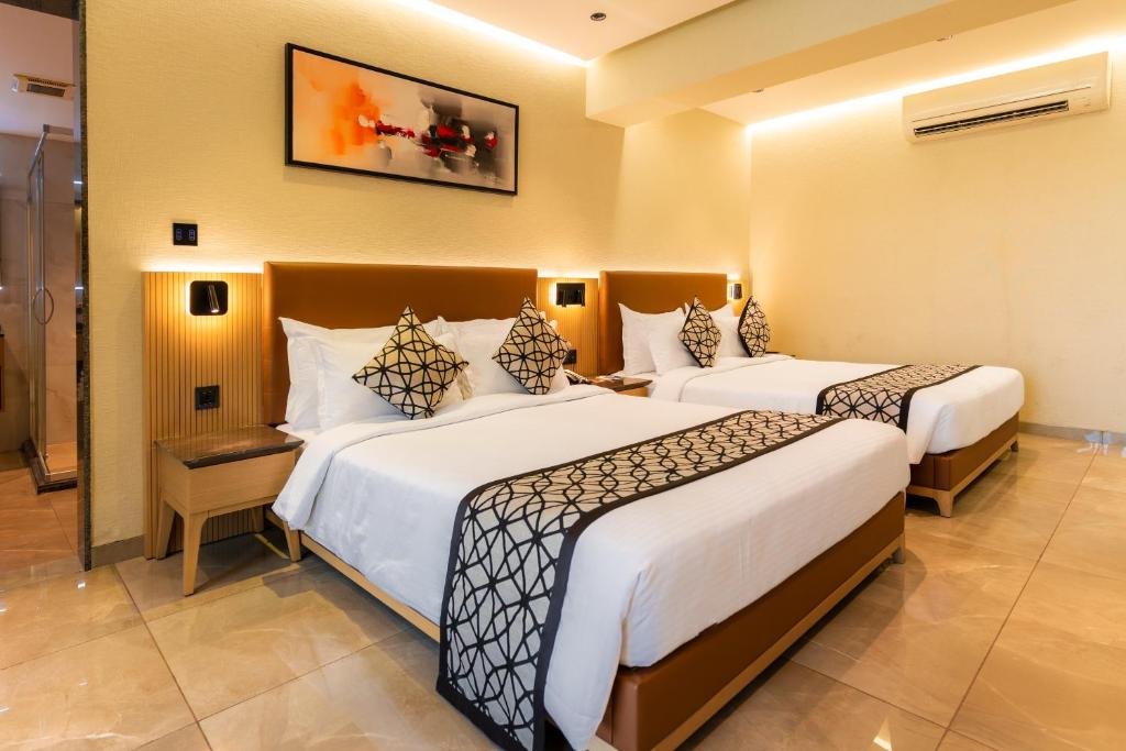 Superior room Treat Resort Silvassa