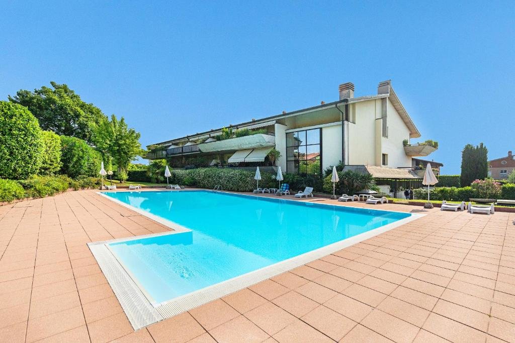 Апартаменты Residence Villa Giulia 5-03 with pool by Wonderful Italy