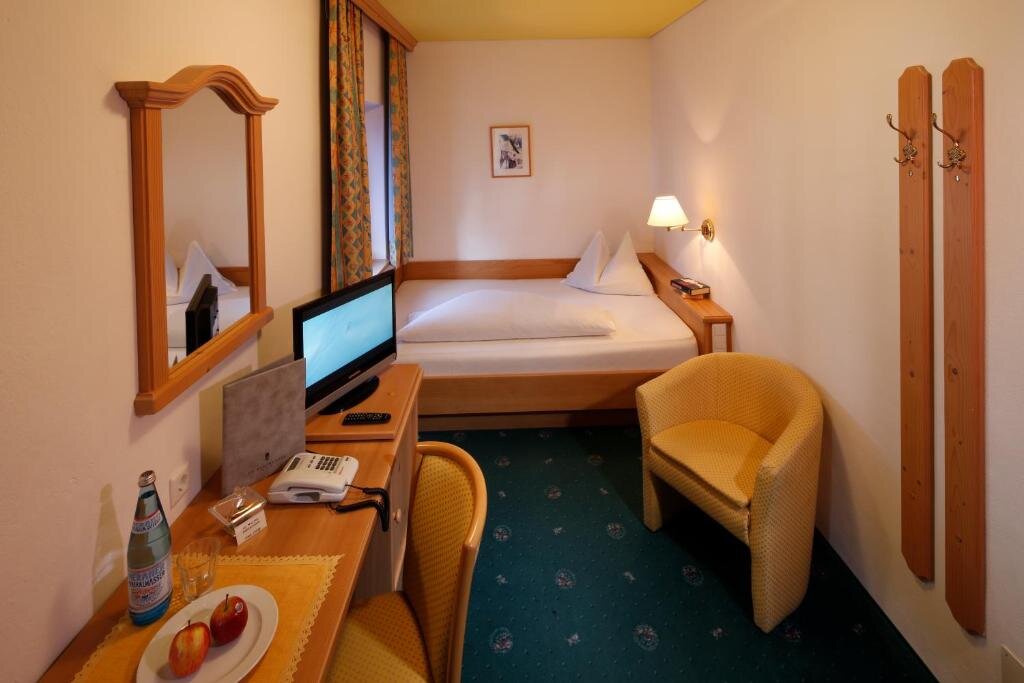 Standard room Hotel Am Reschensee
